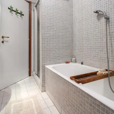 Apartamento Casa Gecko Moltrasio